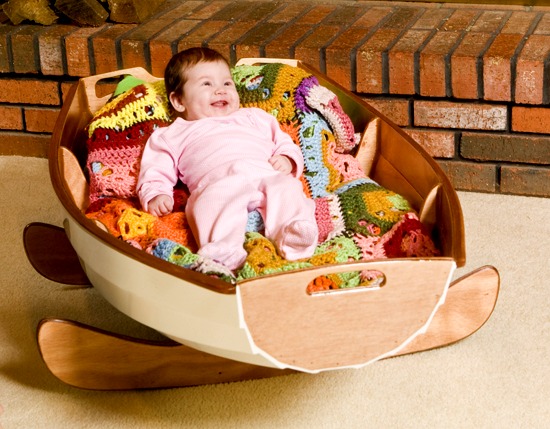 Ajouter plein de coussins bariolés et un bébé, et utiliser sans modération ! 