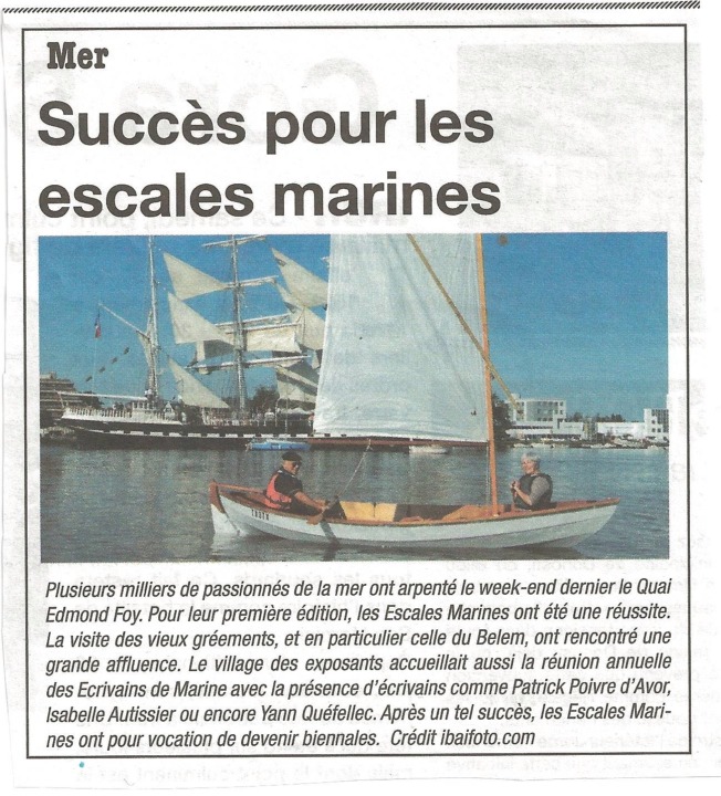 Charles-Edouard m'envoie ce scan d'un entrefilet de la "Semaine du Pays Basque" relatant l'évènement que fut la visite du "Belem" à Bayonne, et qui voit-on au premier plan sur la photo ? Il s'agit bien sur du Skerry de Jean, qui écume tous les plans d'eau de France et de Navarre (+1000 points pour une expression placée à bon escient) ! Charles-Edouard ajoute : "Si j'arrive bien à lire son nom, il s'appelle "Txotx" (prononcer "tchotch"), qui est le cri par lequel on appelle les convives à la dégustation du cidre dans les cidreries basques...." 