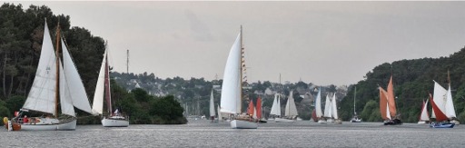 La prochaine occasion de naviguer en flottille est "Vilaine en Fête", du 26 mai au 1er juin prochain. Je prévoyais d'y aller mais finalement ce n'est pas possible. 
